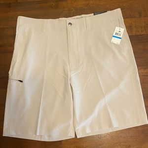 MENS CALLAWAY GOLF SHORTS SIZE 36 NWT